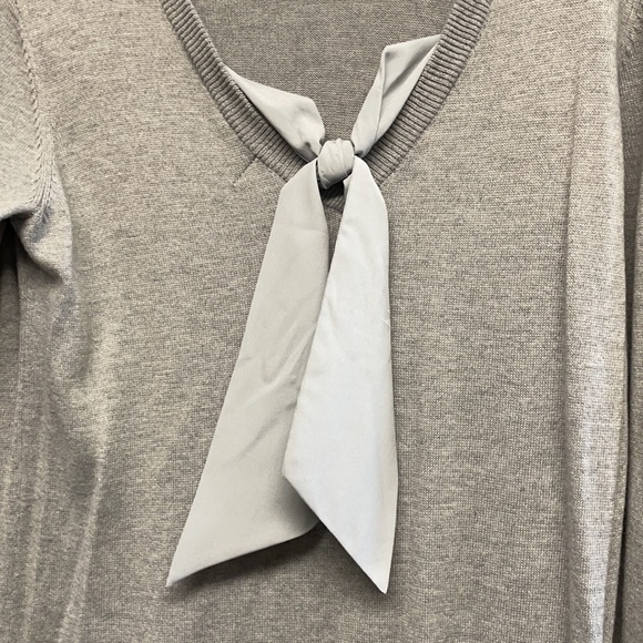 Bow sweater - Picture 6 of 6